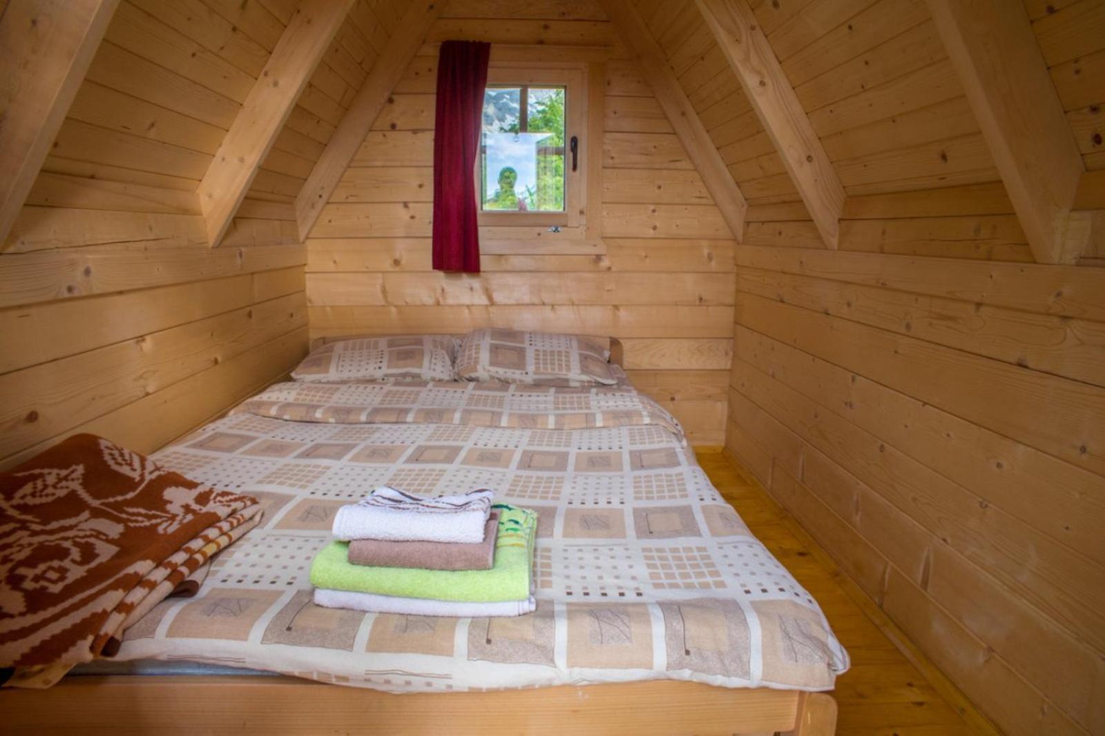 זבליאק Maple Bungalows מראה חיצוני תמונה